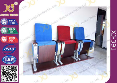 Chine Trois sièges adaptés aux besoins du client renforcent les chaises en aluminium d'amphithéâtre avec le contreplaqué carré fournisseur