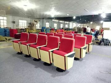 Chine L'amphithéâtre en bois d'église de panneau préside la dimension de la chaise 580mm de salle de conférences de bloc - notes d'ABS fournisseur